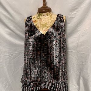 White House Black Market W Small